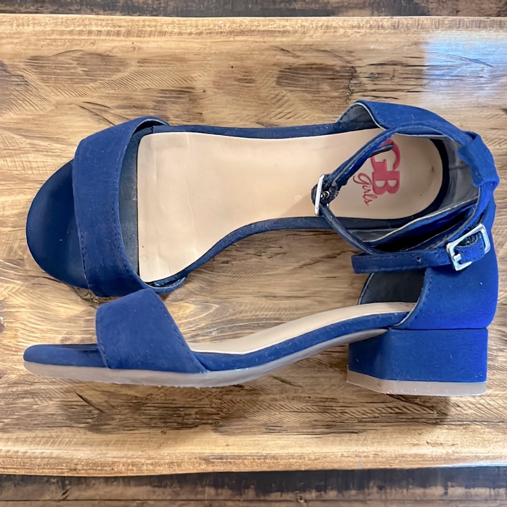 Suede navy Gianni Bini block heels size 11
